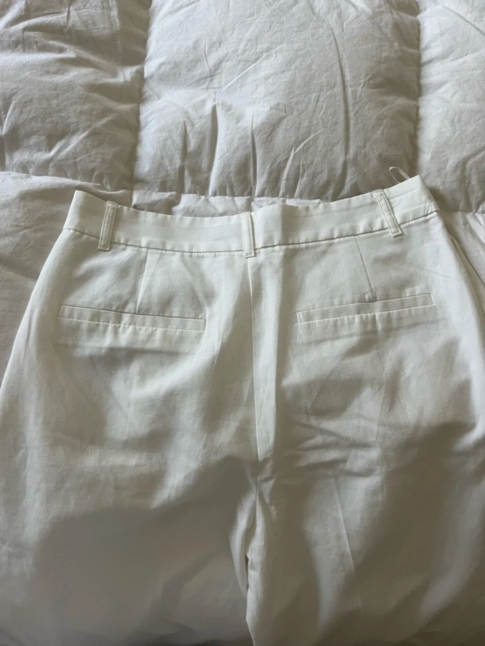 Zara Pleated High-Waist Wide-Leg Trousers - Picture 4 of 4